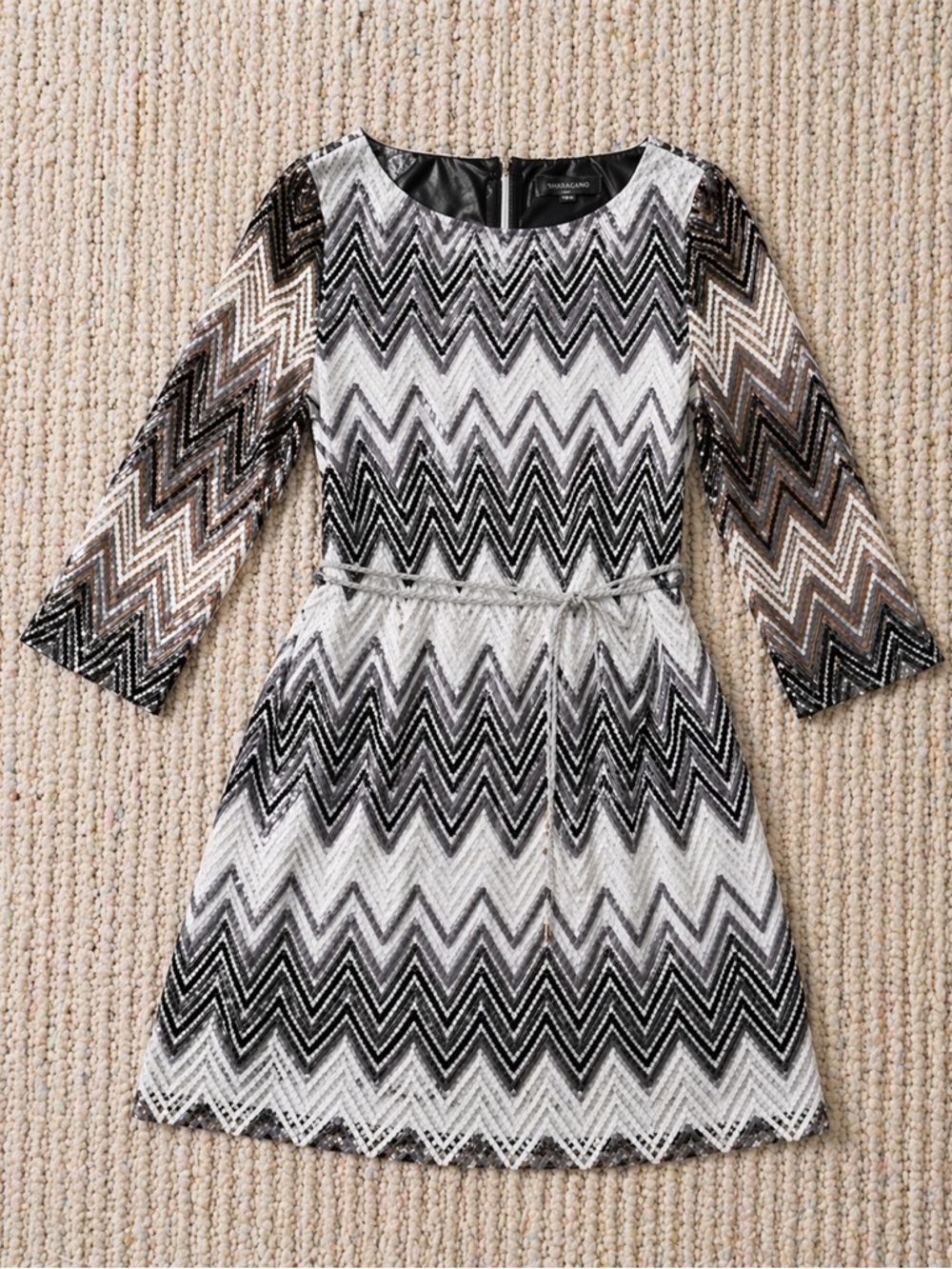 Sharagano Grey Chevron Mini Dress Size 12 Multicolor 3/4 Sleeve Shift Dress - Picture 4 of 4